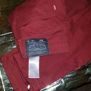 Burgandy levis jeans/pants